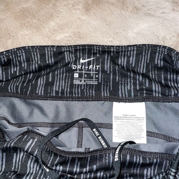 Women’s Leggings - Picture 5 of 5